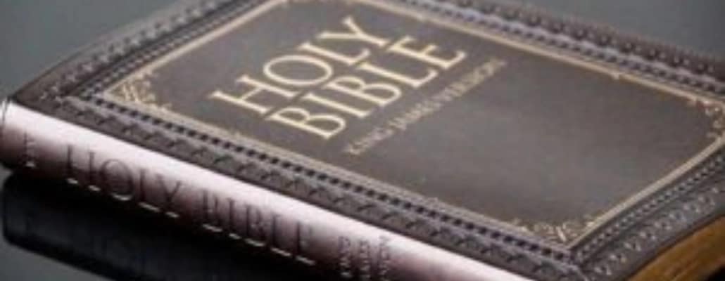 Bíblia marrom em couro - O que é pedras lavadas significado biblico
